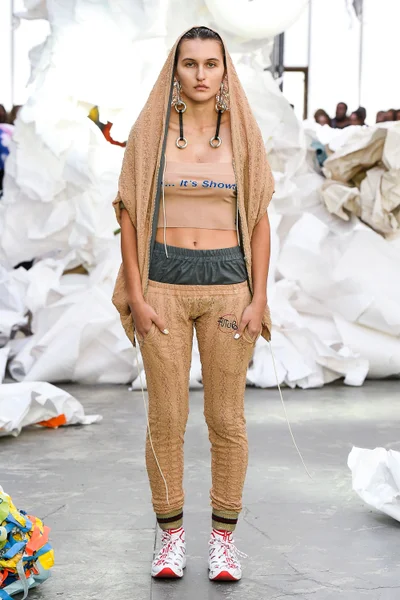 Look 29